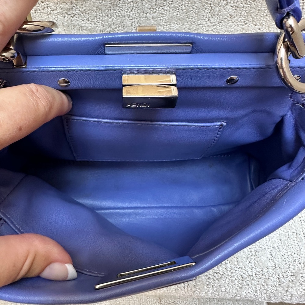 Fendi Mini Peekaboo in purple lilac - Picture 4 of 14